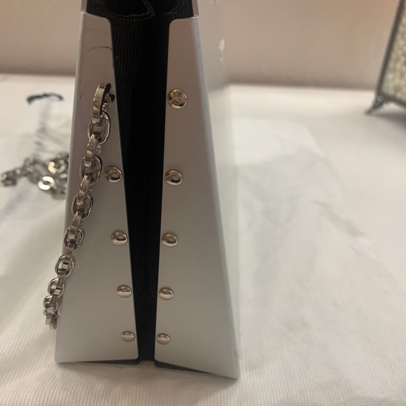 Salvatore Ferragamo Gancini Chain Shoulder Bag Sil - Picture 4 of 6